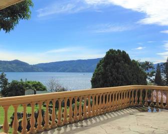 Tuk Tuk View Inn - Tuktuk Sonak - Balcón