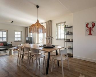 Hello Zeeland - vakantiewoning Knuitershoek 72 - Kloosterzande - Comedor