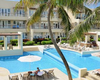 The Phoenix Resort - San Pedro Town - Pool