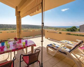 1 Bedroom Amazing Apartment In Kolan - קולאן - מרפסת