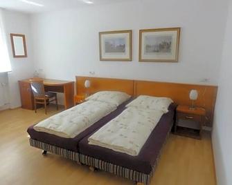 Hotel Mila - Reichenbach an der Fils - Schlafzimmer