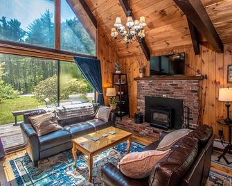 Cathedral Ledge! Epic views, 5 min to NoCo village & Cranmore, 10 to Attitash! - Intervale - Salon