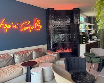 Hop Apartments & Suites - Interlaken - Lounge