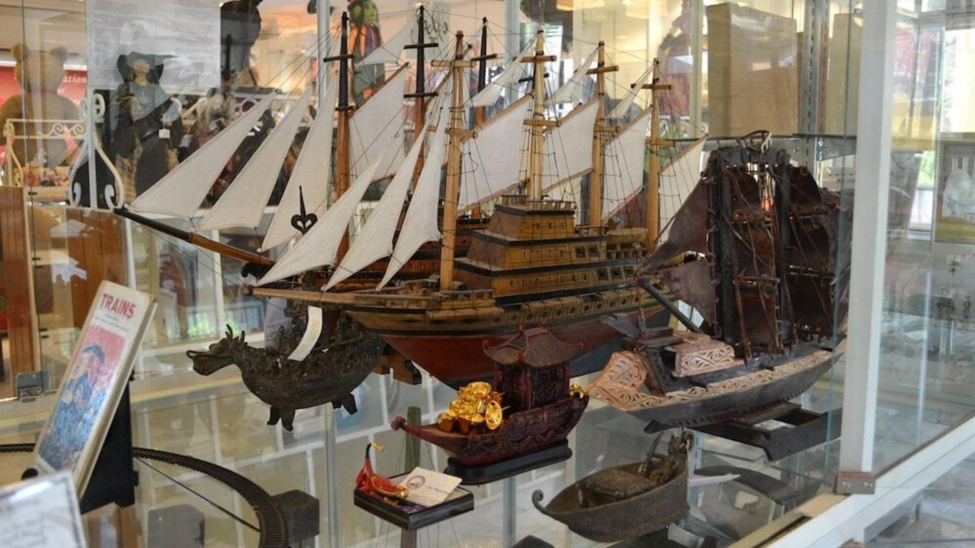 Rex Habitat and Cultural Display Area