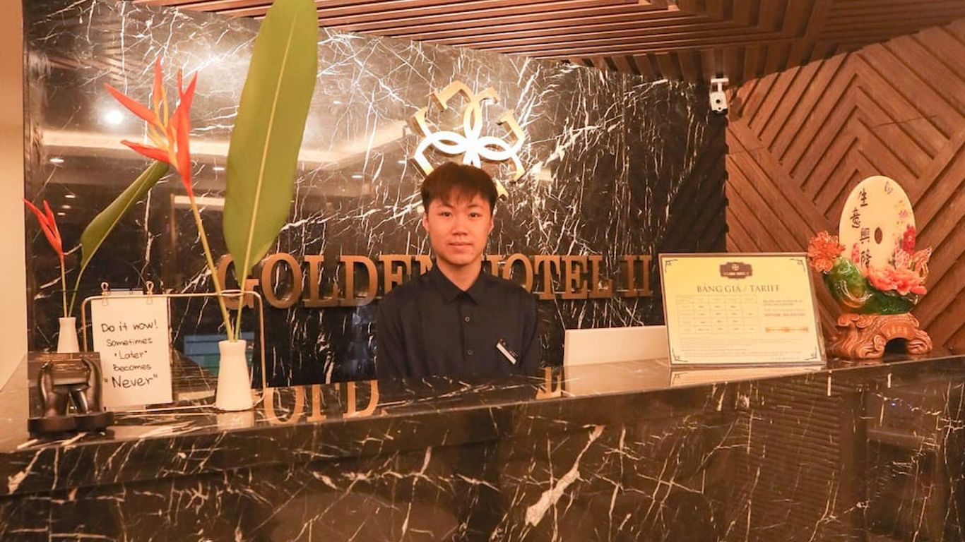 Golden Hotel 2
