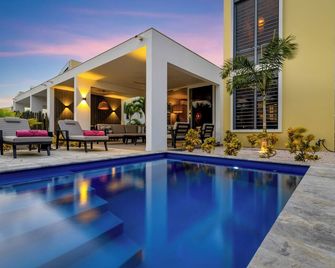 Delfins Residences - Kralendijk - Pool