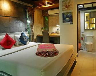 Bangtao Beach Chalet Resort - צ'רנגטלאי - חדר שינה