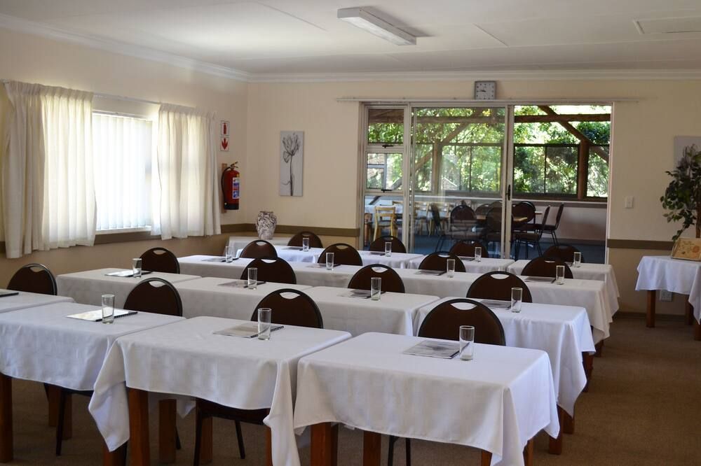 Dove's Nest Guest House - קמפטון פארק