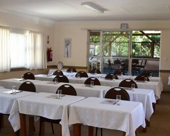Dove's Nest Guest House - Kempton Park