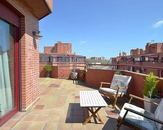 Beautiful penthouse with a large terrace, just 10 mins from Madrid City Center - Madrid - Balcon