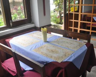 Hotel Elephant Camp - Sauraha - Dining room