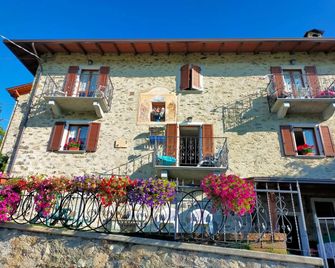 casa vacanza da ghislin - Teglio - Gebäude