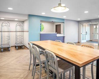 Woodspring Suites Algona/Auburn - Seattle South - Algona - Лоббі