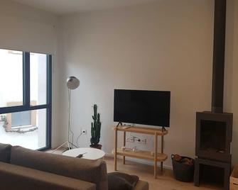 Two Red Wings, house with jacuzzi for two next to Peñafiel - Peñafiel - Soggiorno