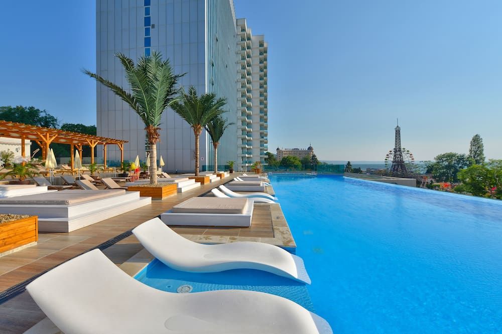 International Hotel Casino & Tower Suites - גולדן סאנדס - בריכה