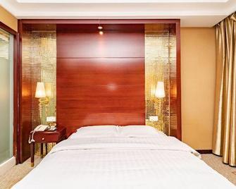 Genius Hotel - Dazhou - Bedroom