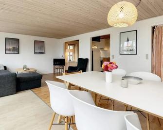 Holiday Home Millinge VII - Millinge - Dining room
