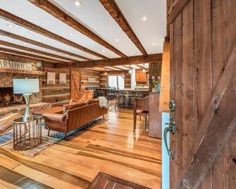 Cedar Lodge of Music City - Hendersonville