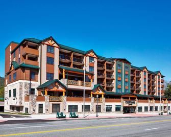 Courtyard by Marriott Lake George - Lake George - Building