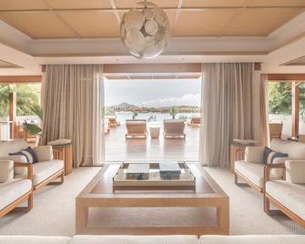 L'Escale Resort Marina & Spa - Small Luxury Hotels of the World - ויקטוריה - סלון