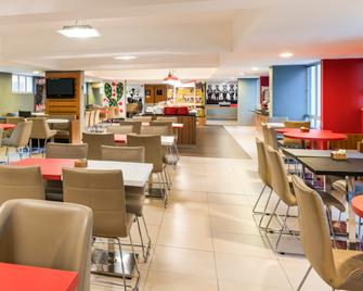 إيبيس فورتاليزا برايا دي إيراسيما - فورتاليزا - مطعم