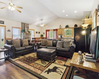 The Gathering Place 514C- Fun, Lake Cumberland, Golf Carts, Pickleball, Pool - Burnside - Sala de estar