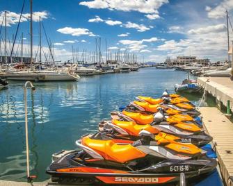 Beautiful Apartment In Santa Pola - Santa Pola