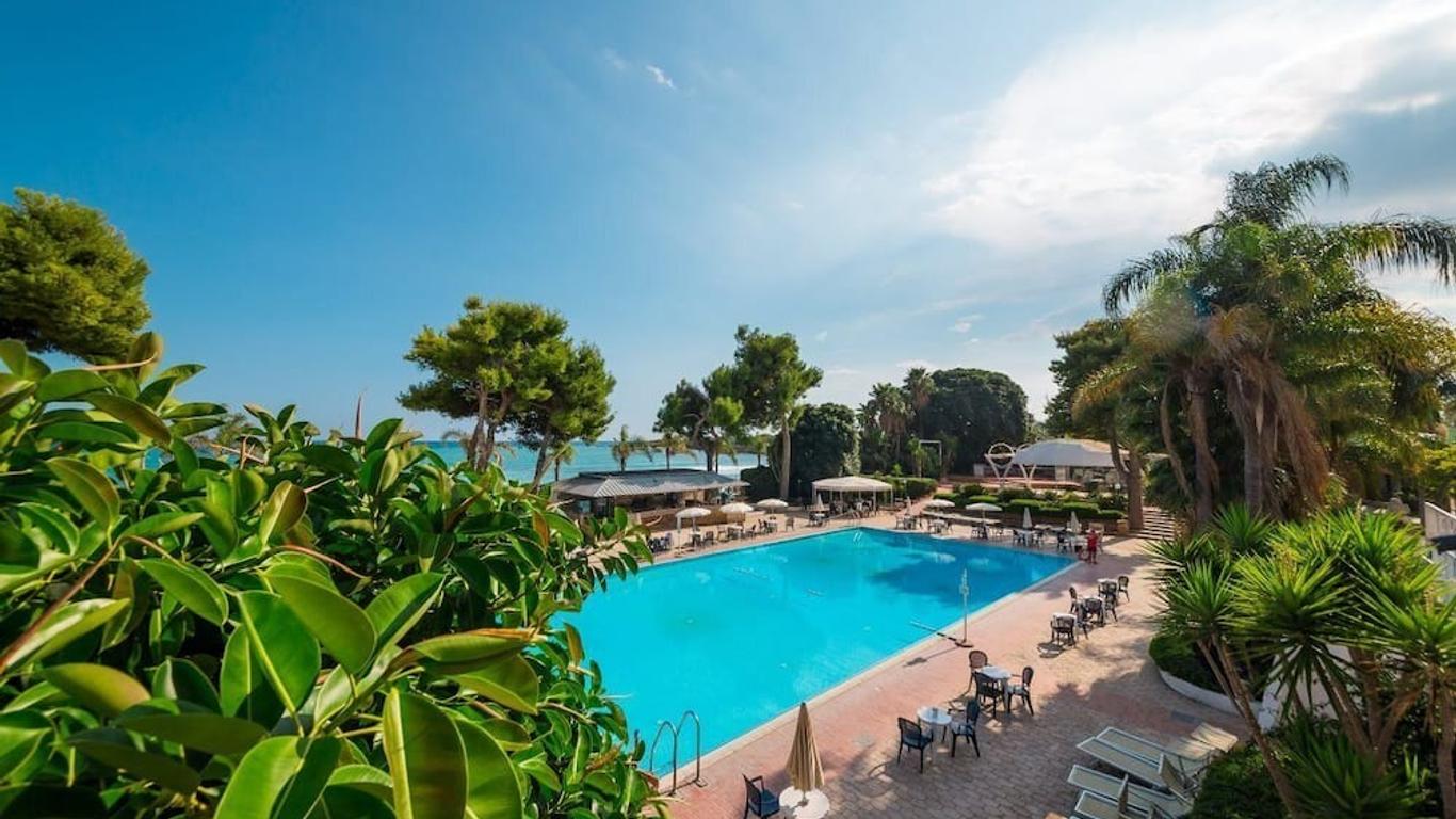 Hotel Fontane Bianche Village
