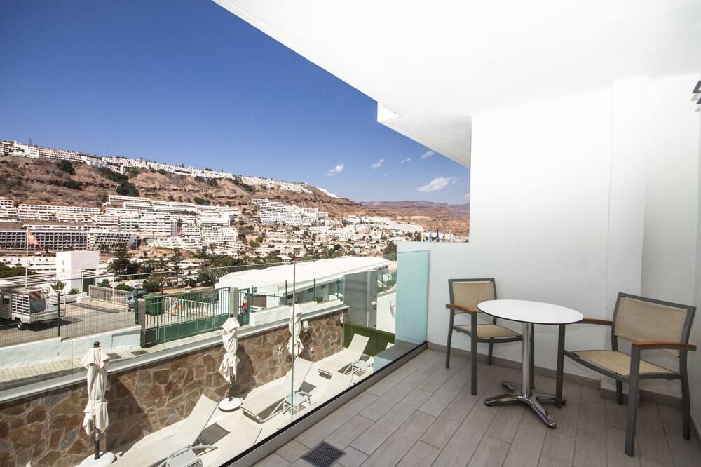 آي جي ناتشوسول أتلانتيك آند يايزا باي سيرفاتور - للبالغين فقط