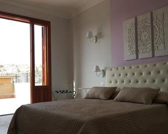 Simonetta's Rooms - Noto - Habitación