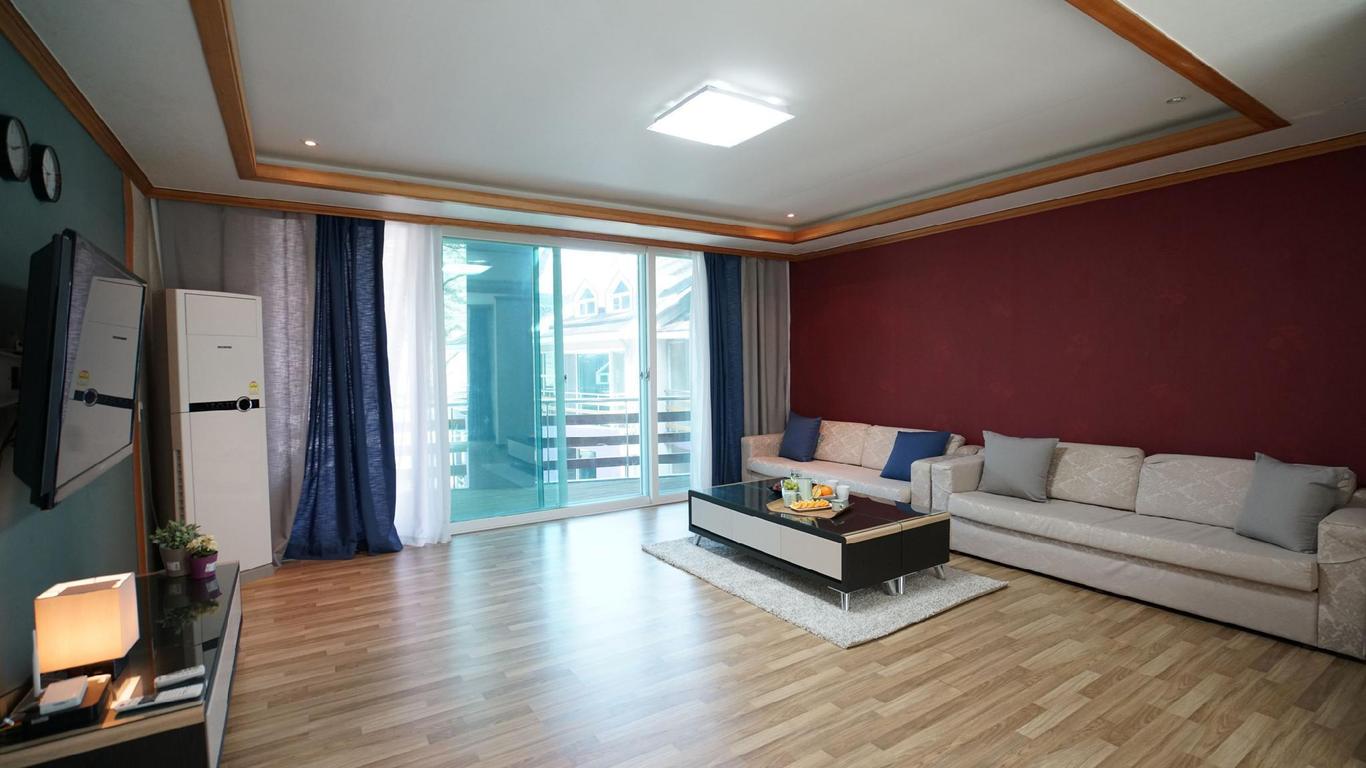 Yangyang Royal Tree Pension