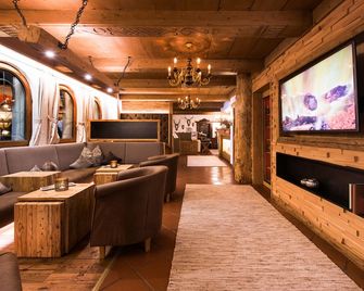 Hotel Stubaierhof - Neustift im Stubaital - Lounge
