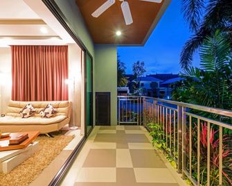 Chalong Miracle Lakeview Resort & Spa - Chalong - Ban công