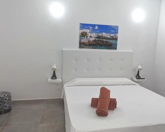 Apartamentos Anjomacar A - Teguise - Habitación