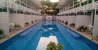 泳池之家服務式公寓 - 曼谷 - 游泳池