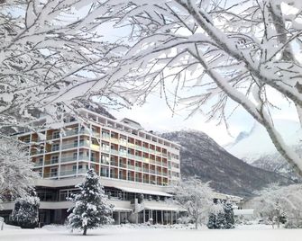 Hotel Alexandra Loen - Loen - Building