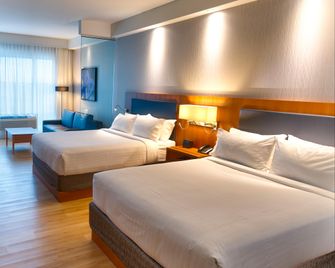 Holiday Inn Express & Suites Vaudreuil - Dorion By IHG - Vaudreuil-sur-le-Lac - Chambre