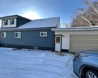 Munising Getaway - Munising - Building