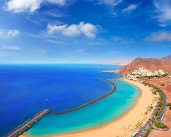 Hotel Adonis Pelinor - Santa Cruz de Tenerife - Beach