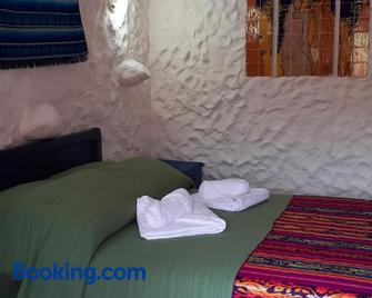 Caskaffesu Hotel And Restaurant Mindo - Mindo - Bedroom