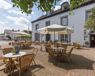 Fletcher Hotel Restaurant De Burghoeve - Valkenburg aan de Geul - Patio