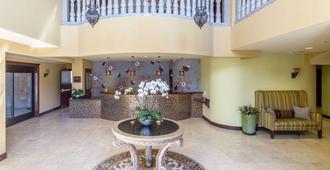 Villa Montes Hotel - San Bruno - Reception