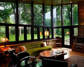 Frank Lloyd Wright overnight rental - The Elam House - Austin - Wohnzimmer