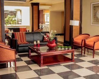 Condado Hotel Casino Santo Tome - Santo Tomé - Living room