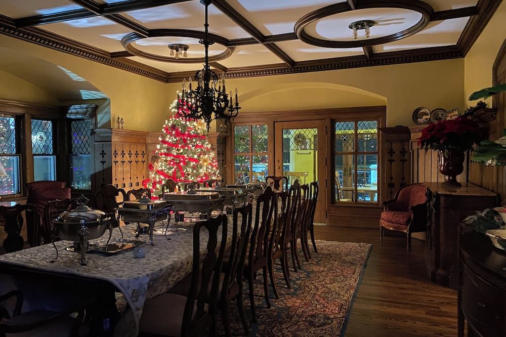 Frederick Stearns House historic inn - דטרויט - מסעדה