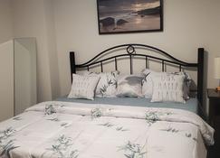 Cozy One bedroom Apartment - Moncton - Bedroom