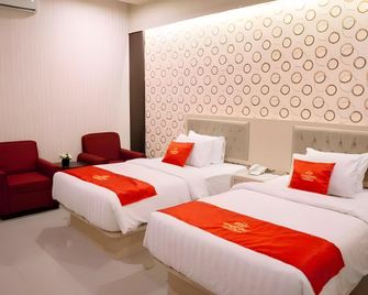 Grand Dian Hotel Pekalongan - Pekalongan - Schlafzimmer