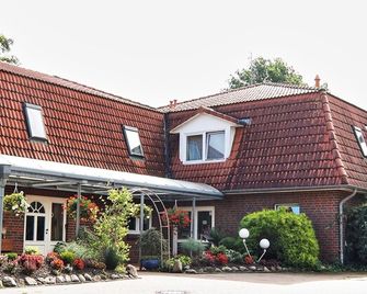 Zum Deutschen Hause - Hatten - Gebäude