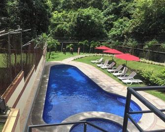 Premium Location: Fully Furnished 3-Bedroom Apartment in Escazú - Escazú - Pool