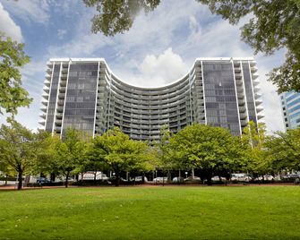 Aac Apartments - Manhattan - Canberra - Building